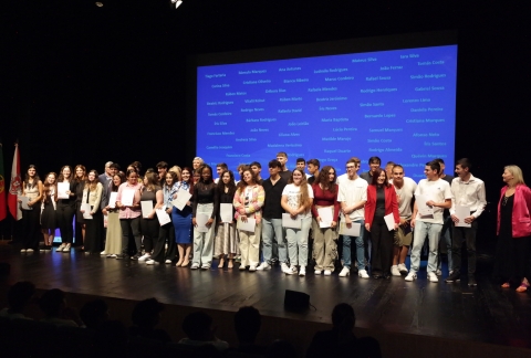 CERIMNIA DE ABERTURA DO ANO LETIVO E ENTREGA DE DIPLOMAS DA ESCOLA PROFISSIONAL DE OURM E DA ESCOLA DE HOTELARIA DE FTIMA